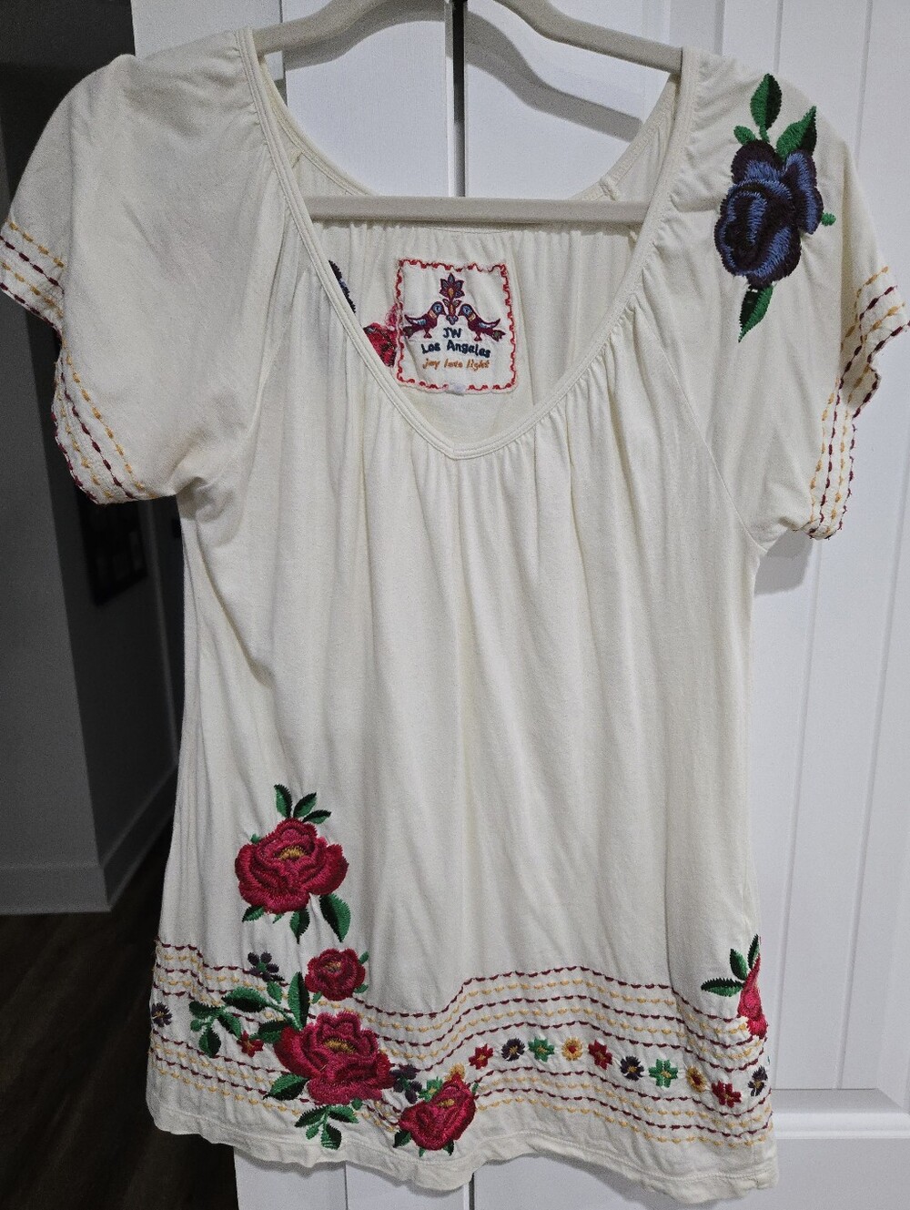Johnny Was Cream Embroidered Floral Scoop-Neck Tunic